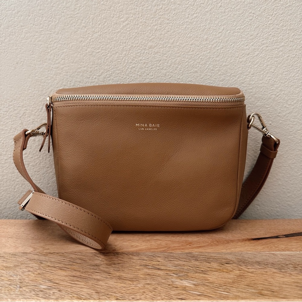 Mina Baie: Leather Fanny (Tan)